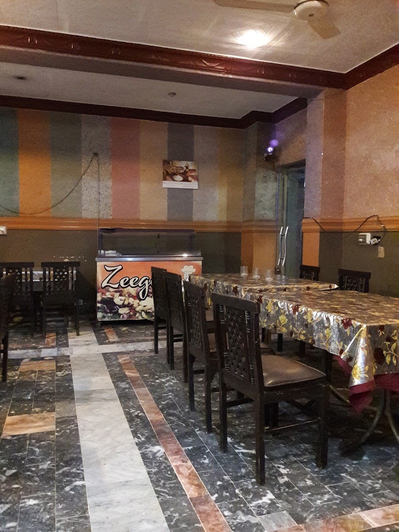 Zee Goo Restaurant in Gojra, Punjab