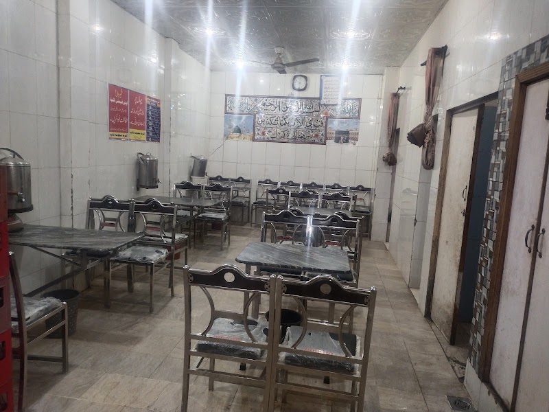 Ashraf Samosa & fast food in Mandi Bahauddin, Punjab