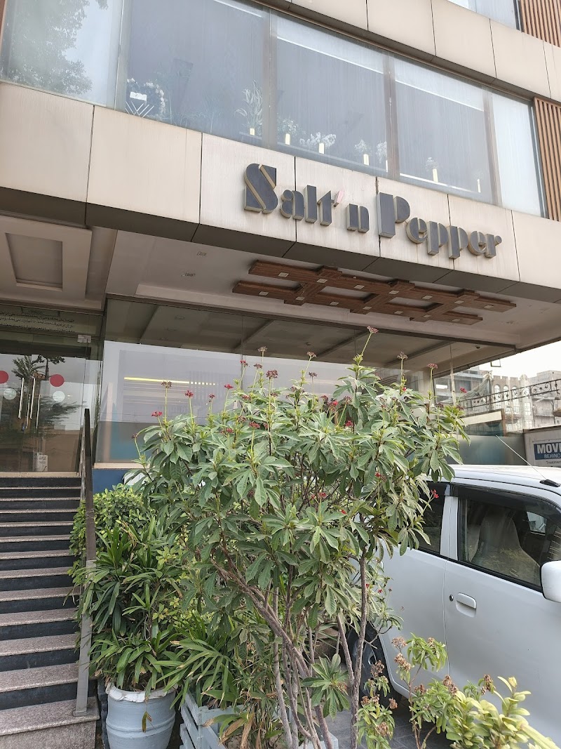 Salt'n Pepper Faisalabad in Faisalabad, Punjab