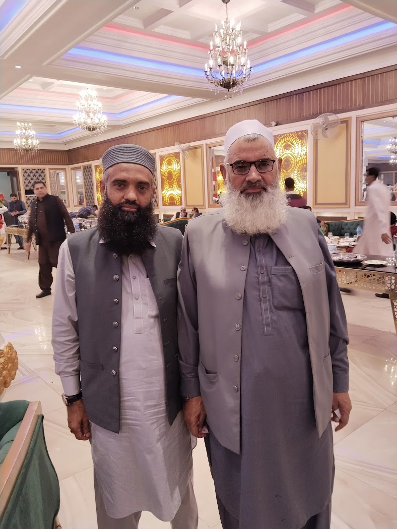 Munir Hardware & Paint Store in Gujrat, Punjab