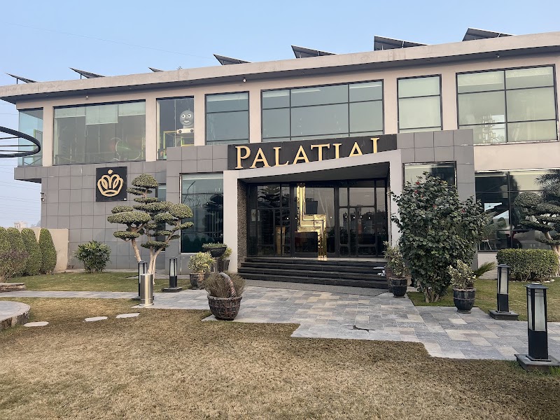Palatial Restaurant in Gujrat, Punjab