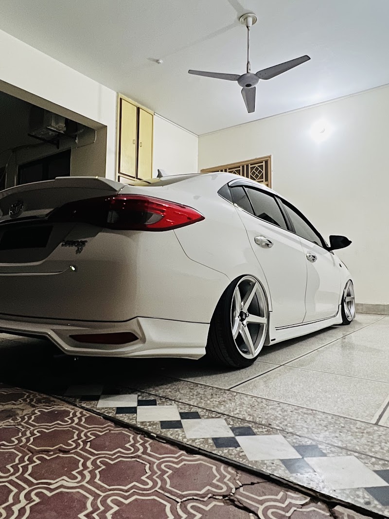 Alee's Garage in Multan, Punjab
