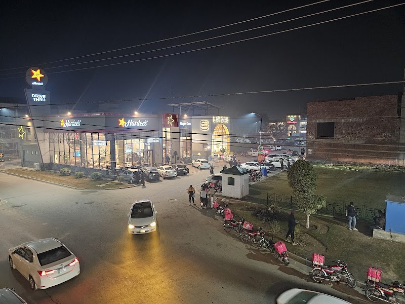 ٹوٹل بابو پیٹرولیم in Faisalabad, Punjab