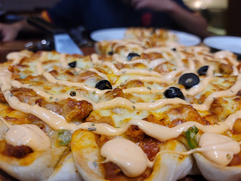 Jhelum Inn Hotel & Sizzlers Restaurant in Jhelum, Punjab