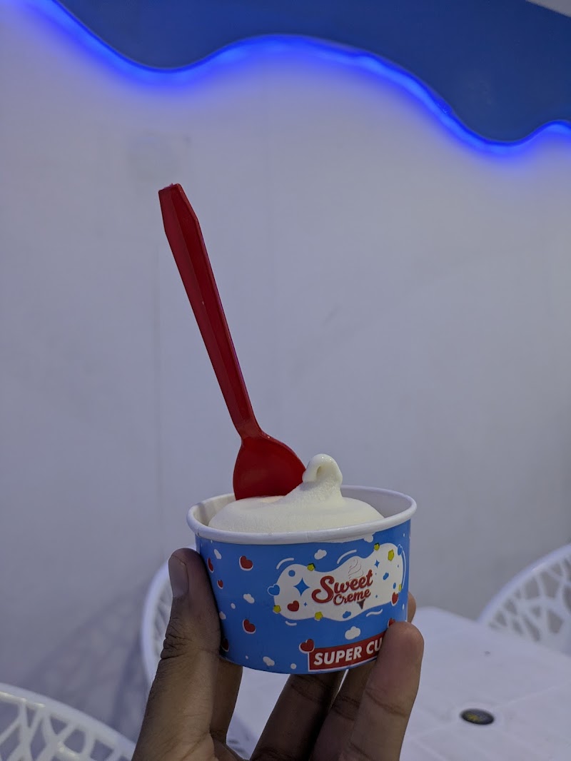 Sweet Creme - Mumtaz Market - Gujranwala in Gujranwala, Punjab
