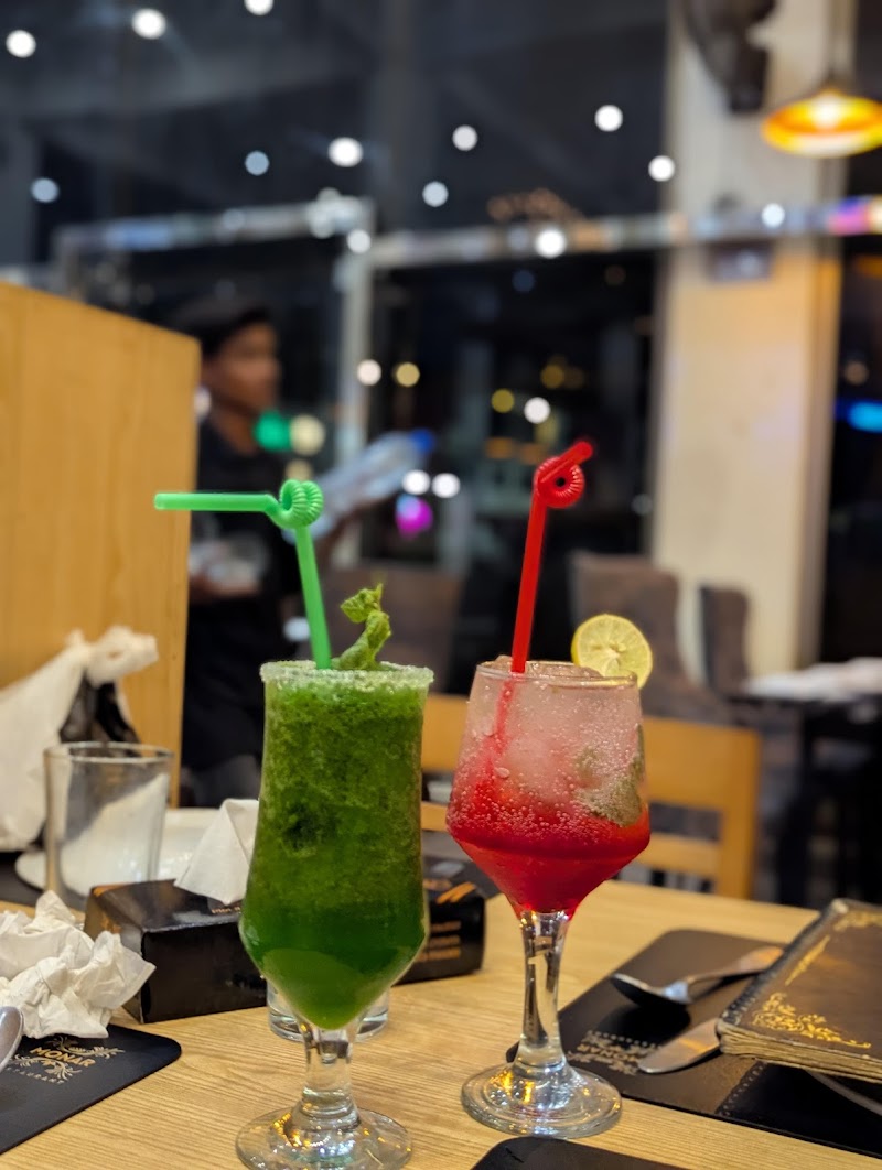 Monar Restaurant in Mīrpur Khās, Sindh