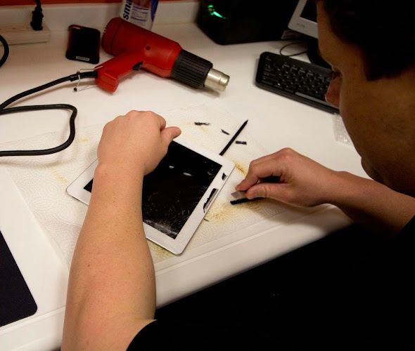 Cellairis phone repair Gateway - Walmart