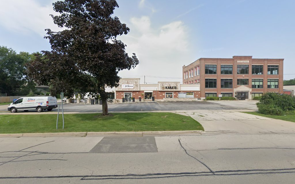 Safe Fire Chimney & Fireplace Services Corp Chimney Sweep in Geneva, IL