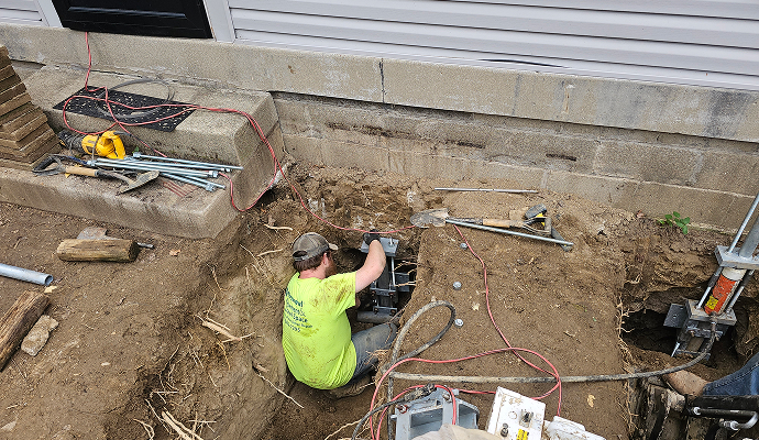 Americrawl General Contractor in Indianapolis, IN
