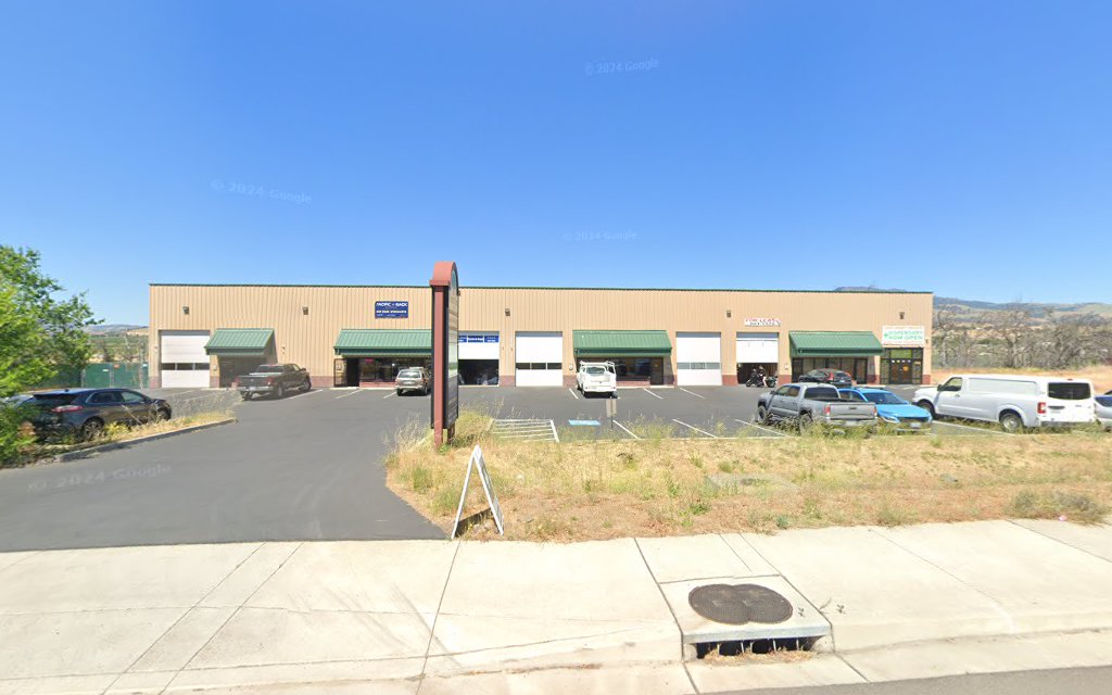 Plectrum Music Company Musical Instrument Repair Shop in Talent, OR