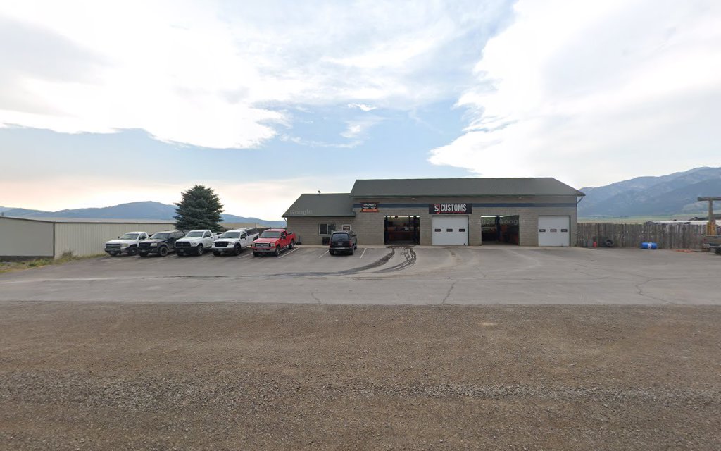 SJ Customs Auto Repair in Etna, WY