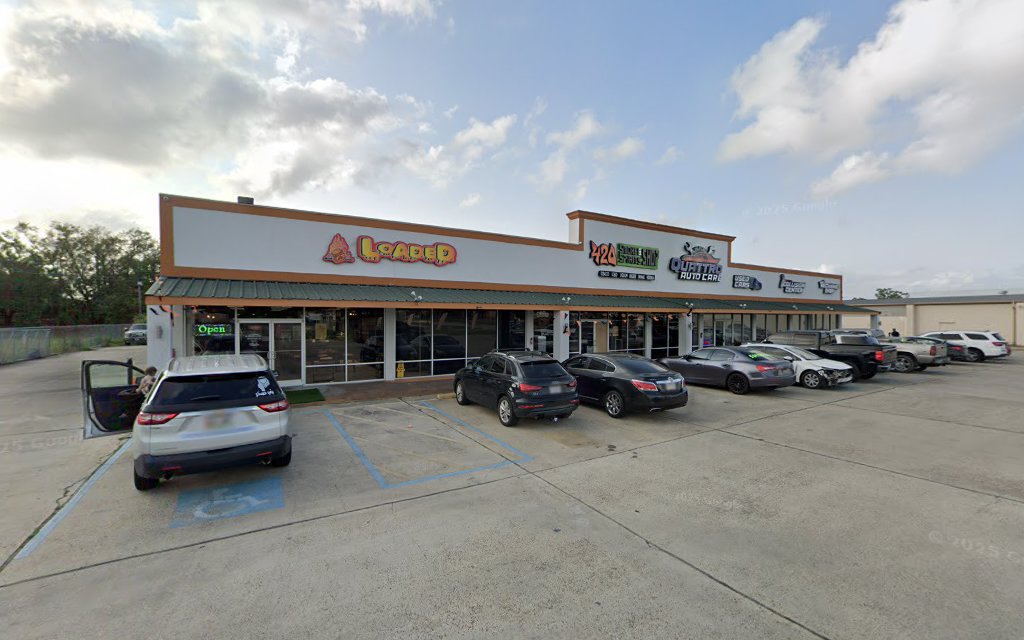 Pat's Power Tools & Central Vacuum Services Vacuum Cleaner Repair Shop in Laplace, LA