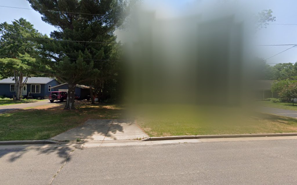 Total Lawn Solutions EC Lawn Care Service in Eau Claire, WI