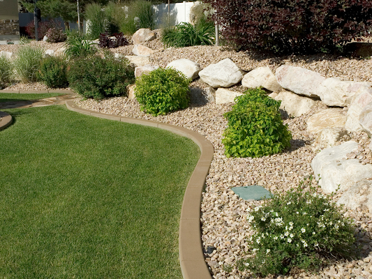 Magnolia Landscape Construction Landscaper in Knoxville, TN