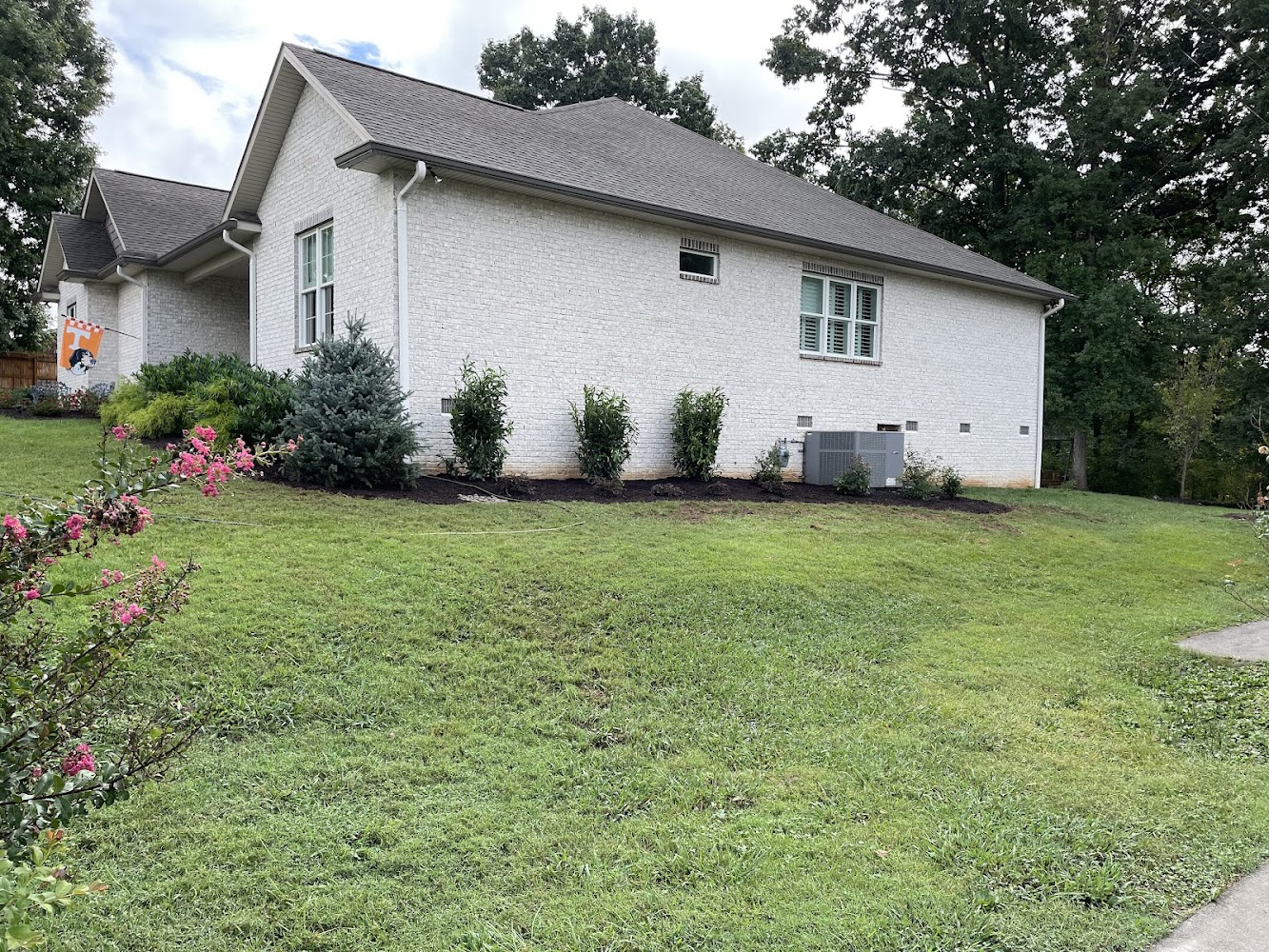 Chandler Landscaping LLC Landscaper in Knoxville, TN