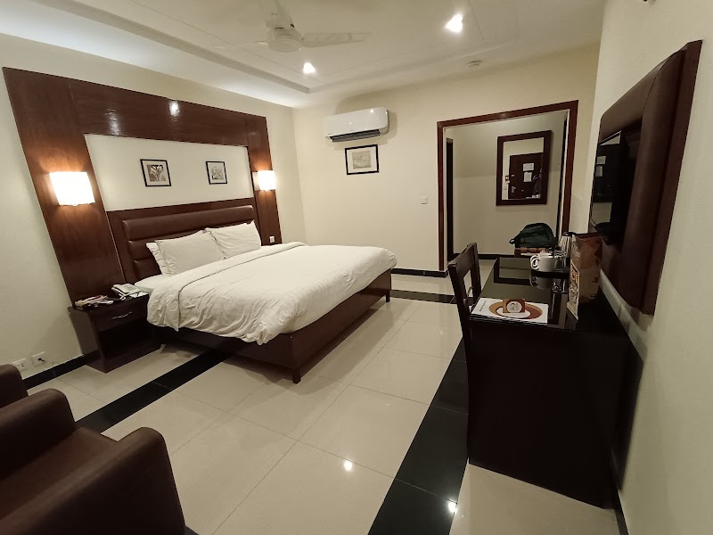 Hotel One DG Khan in Dera Ghazi Khan, Punjab