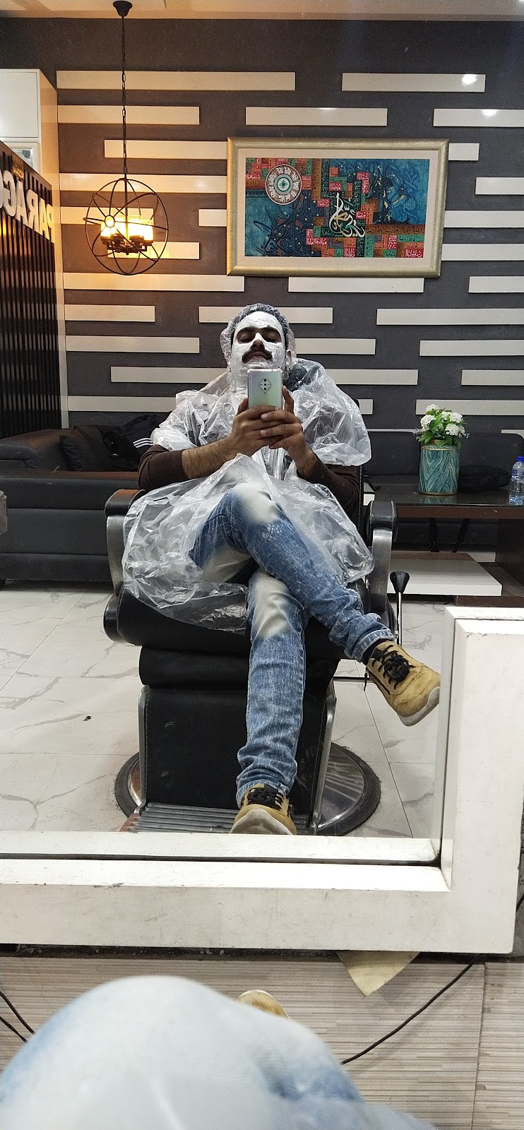 Paragon Salon and Studio in Gujranwala, Punjab