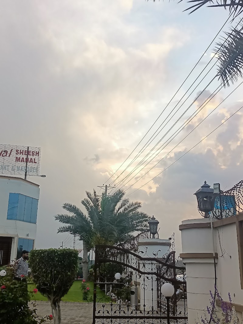 Royal Sheesh Mahal Family Restaurant in Okara, Punjab