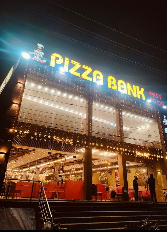 Pizza Bank Sheikhupura in Sheikhupura, Punjab