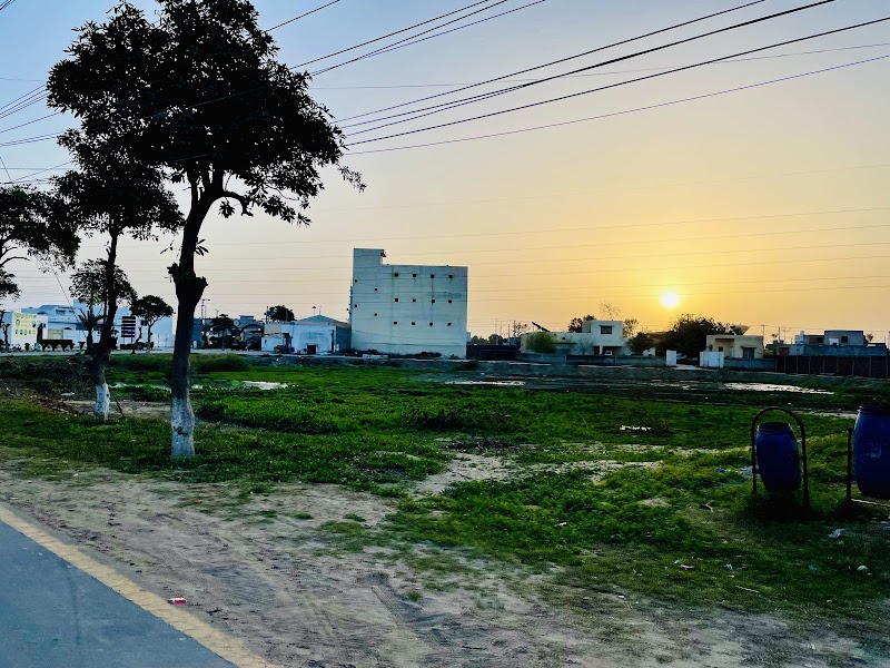 Quaid-e-Azam Town Sialkot road Gujranwala in Gujranwala, Punjab
