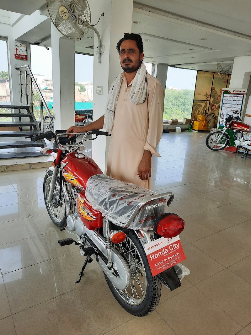 Honda City Service center Ped Puli in Sialkot, Punjab