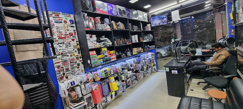 Alee's Garage in Multan, Punjab