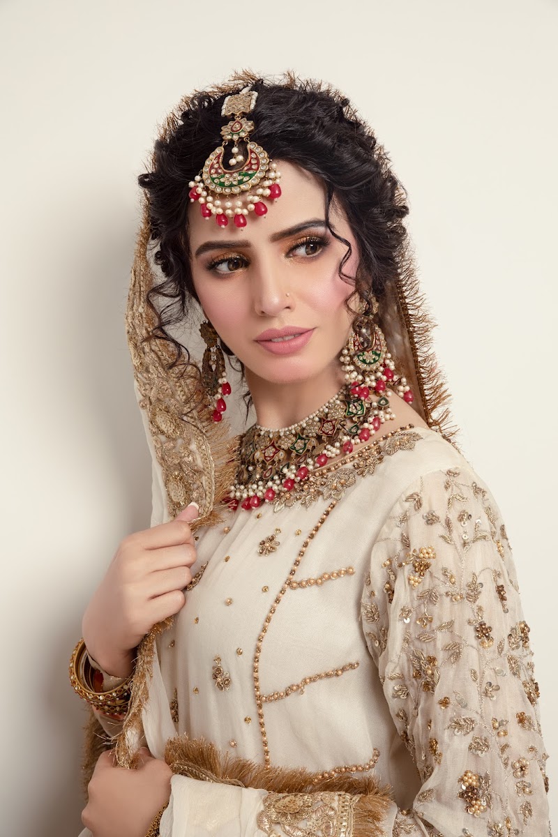 Jugnu's Salon Gujranwala in Gujranwala, Punjab