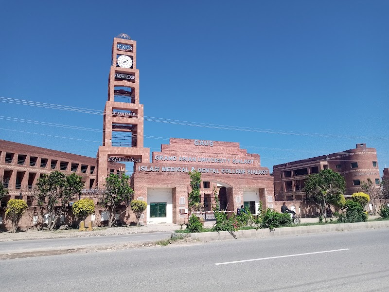 Islam Medical and Dental College in Sialkot, Punjab