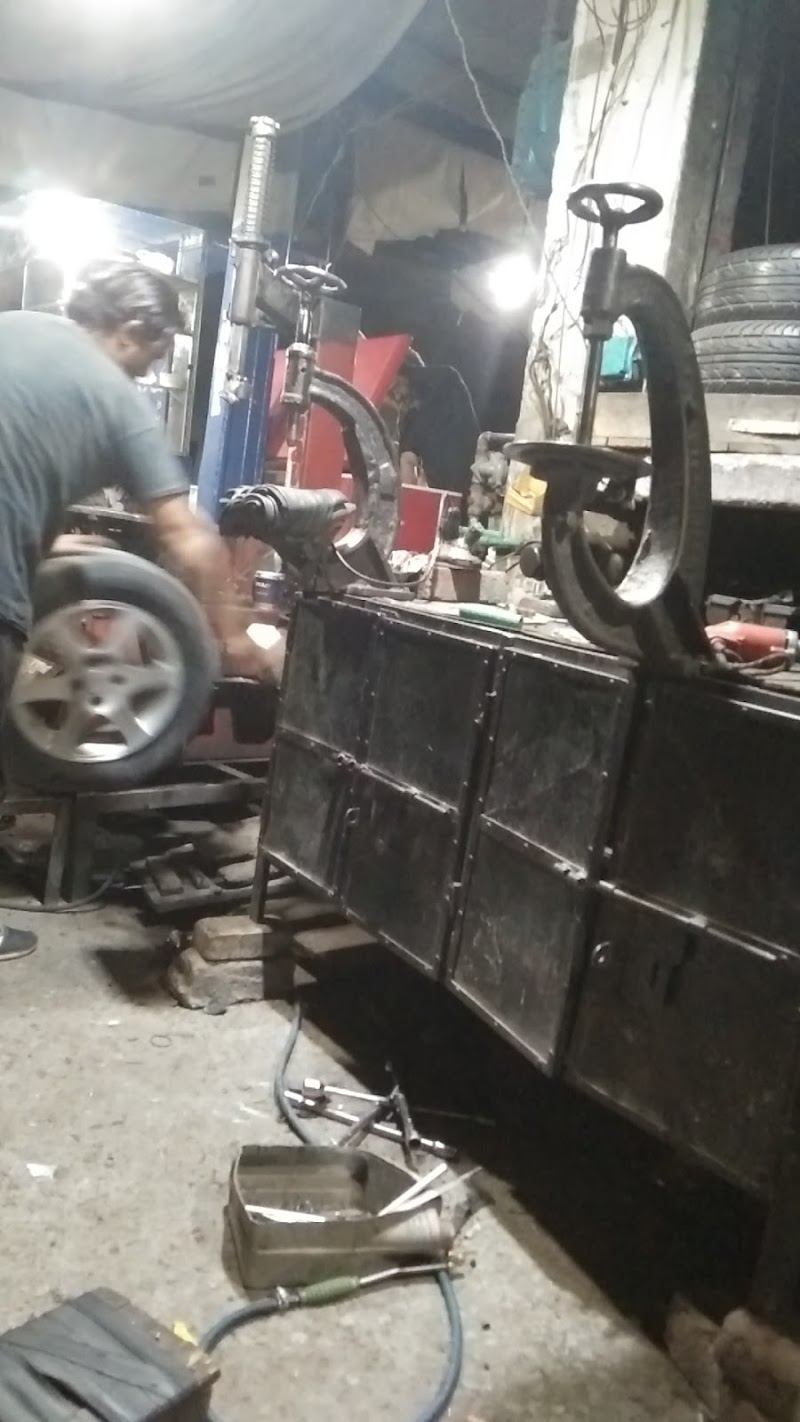 Shahbaz Driving Centre in Gujranwala, Punjab