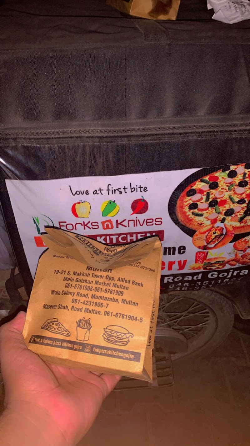 Forks n knives pizza kitchen in Gojra, Punjab