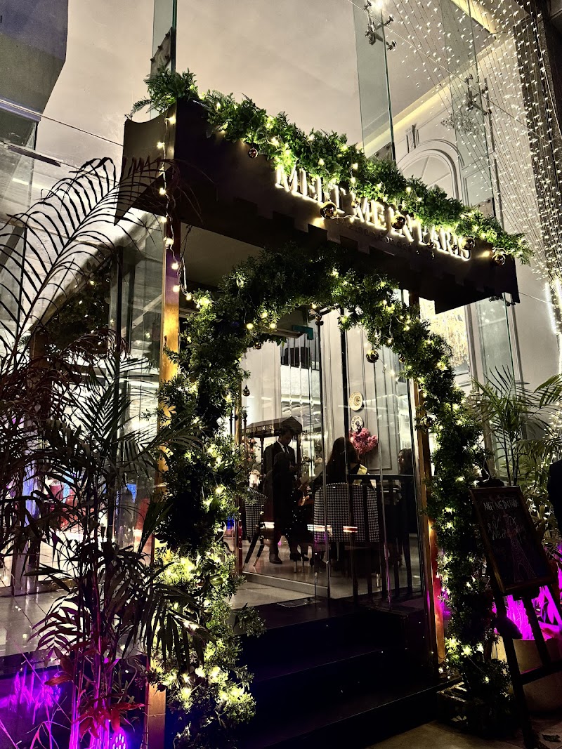 Meet Me In Paris Restaurant in Lahore, Punjab