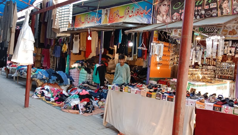 Model Bazaar D.G. Khan in Dera Ghazi Khan, Punjab