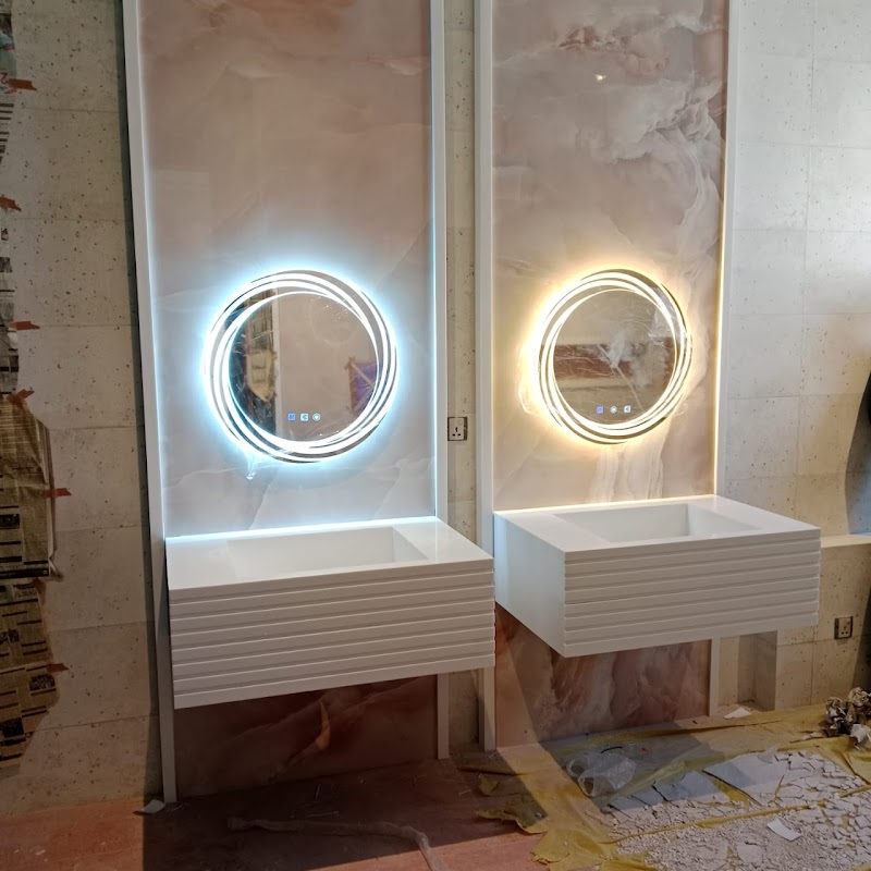 Royal Mirrors in Faisalabad, Punjab