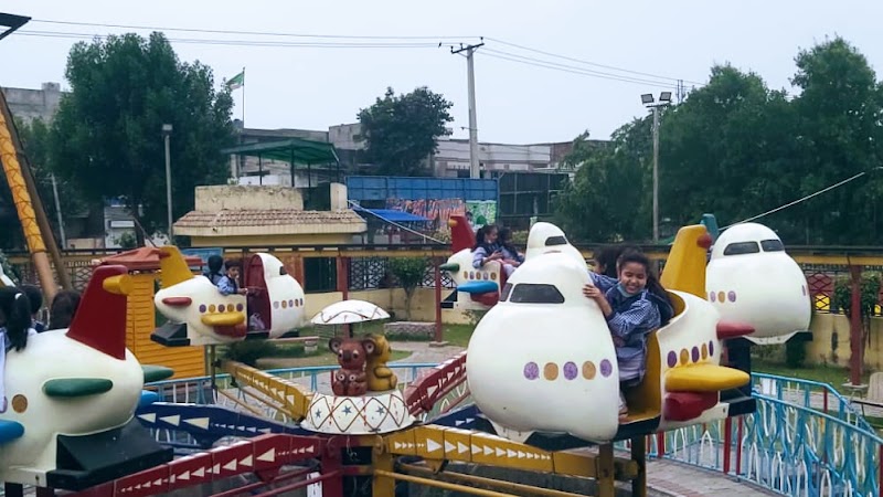 Hatim Tai Play land (sasta bazar) in Gujranwala, Punjab