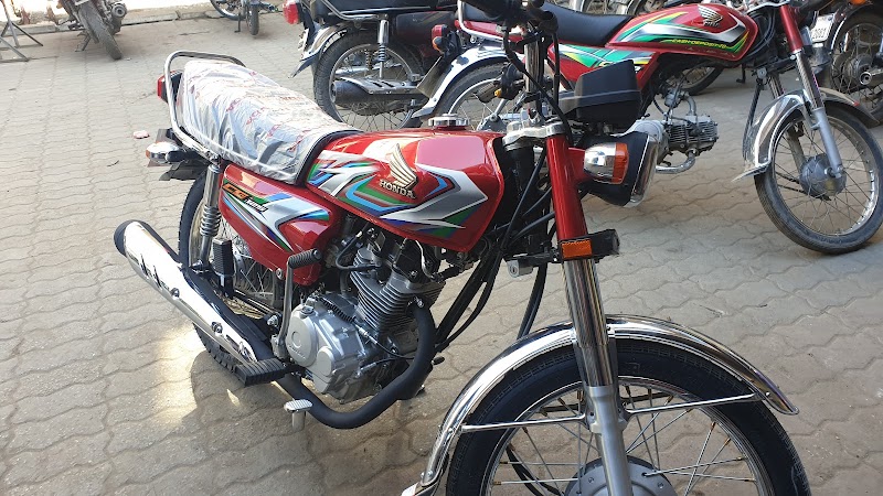 Khan Pan Corner in Gujrat, Punjab