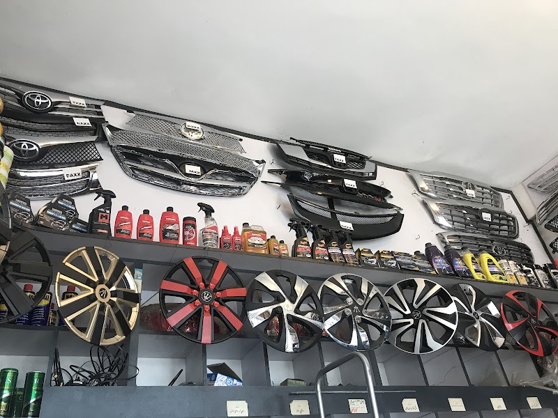 Shoaib Rasheed Auto and Screen Center in Mandi Bahauddin, Punjab