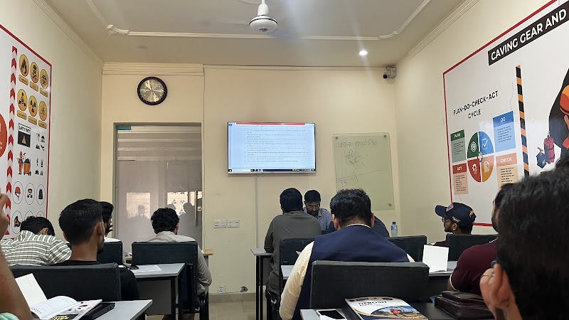 NEBOSH In Lahore | Qanmos Lahore Campus