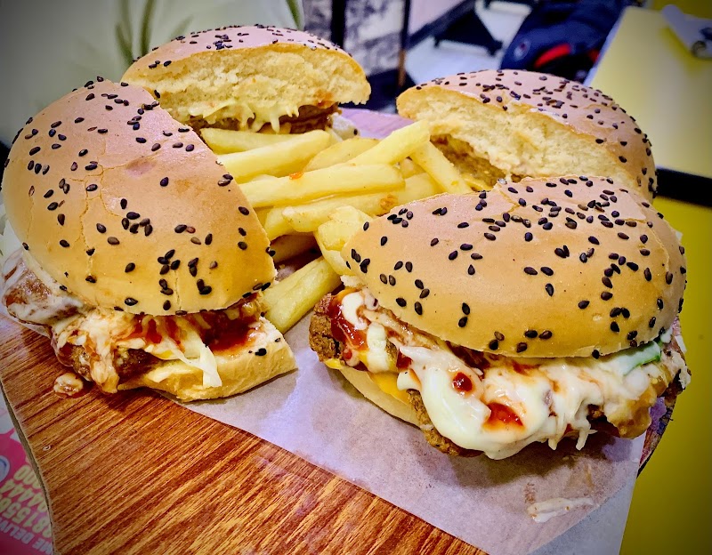 Pizza Point & Fast Food in Dera Ghazi Khan, Punjab