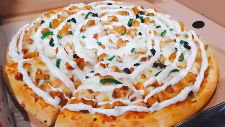 Fine Pizza cafè in Zāhir Pīr, Punjab