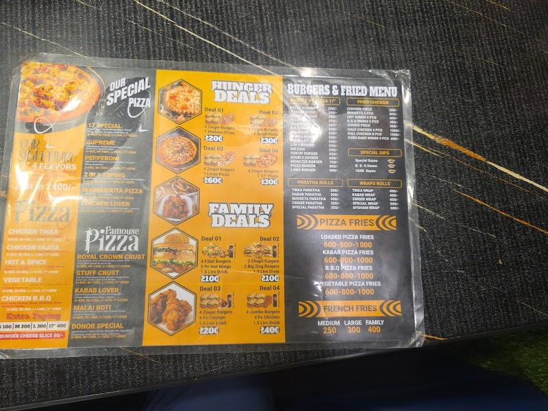 Pizza 17" in Jhelum, Punjab