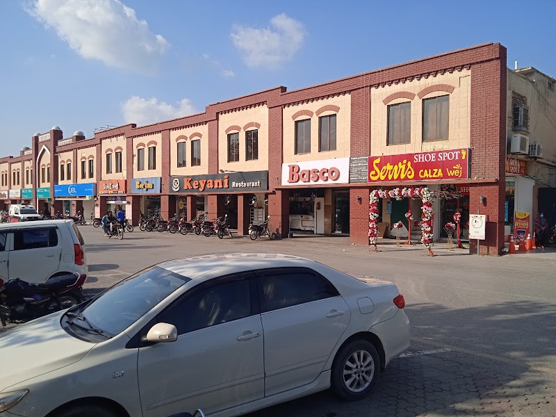 Keyani Restaurant Aslam Market in Wah Cantt, Punjab