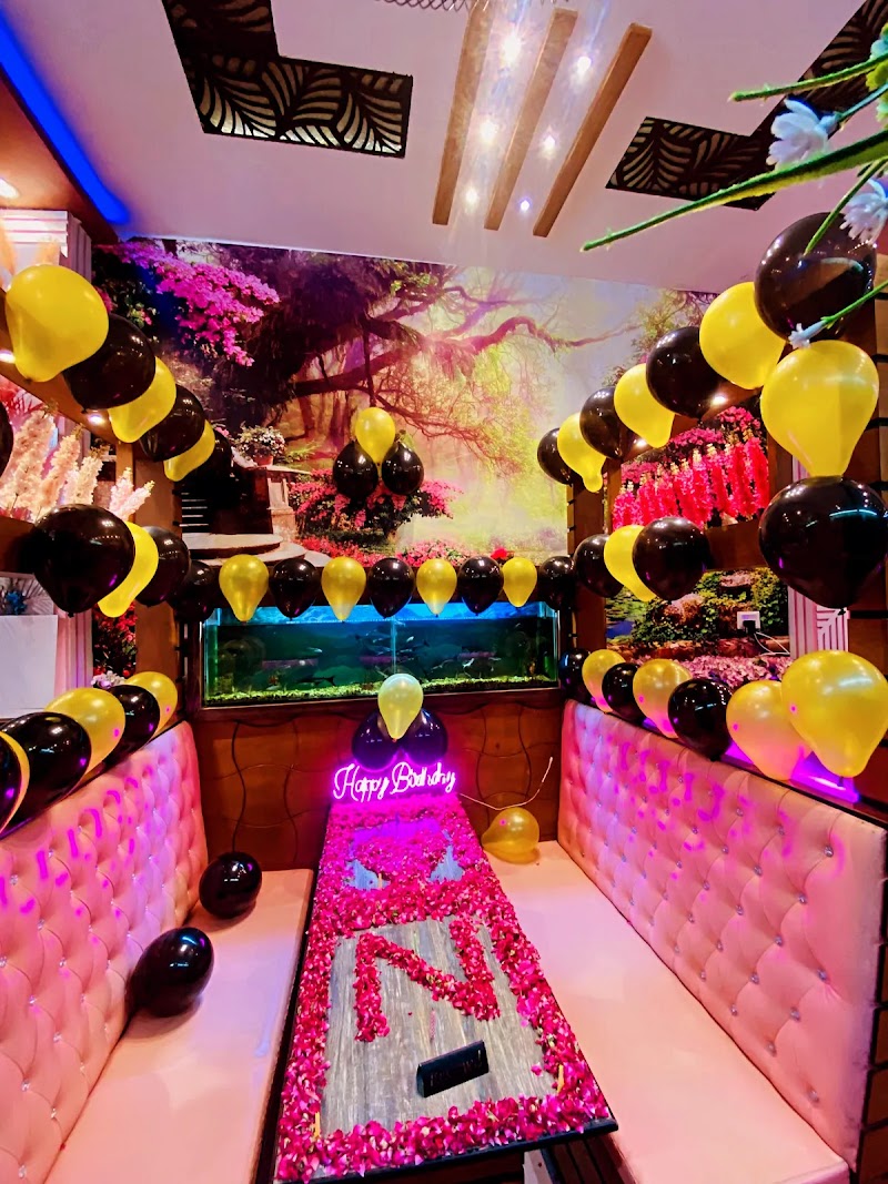 The Pizza Club in Phalia, Punjab