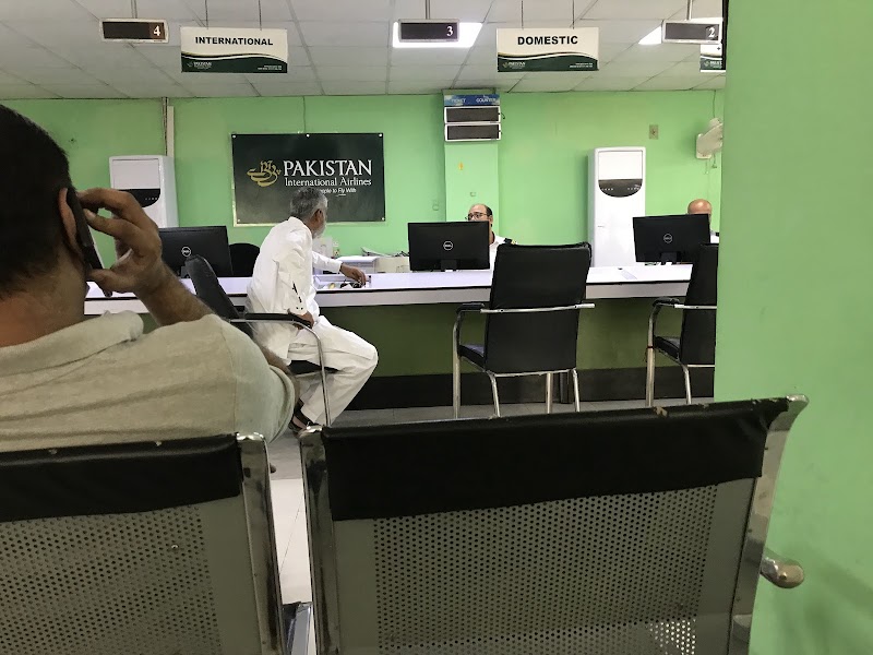 PIA Booking office Faisalabad in Faisalabad, Punjab