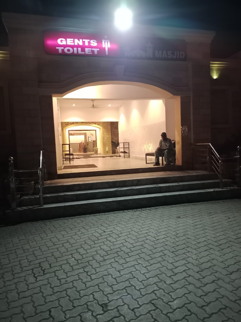 Mushtarka Taj Filling station in Muridke, Punjab