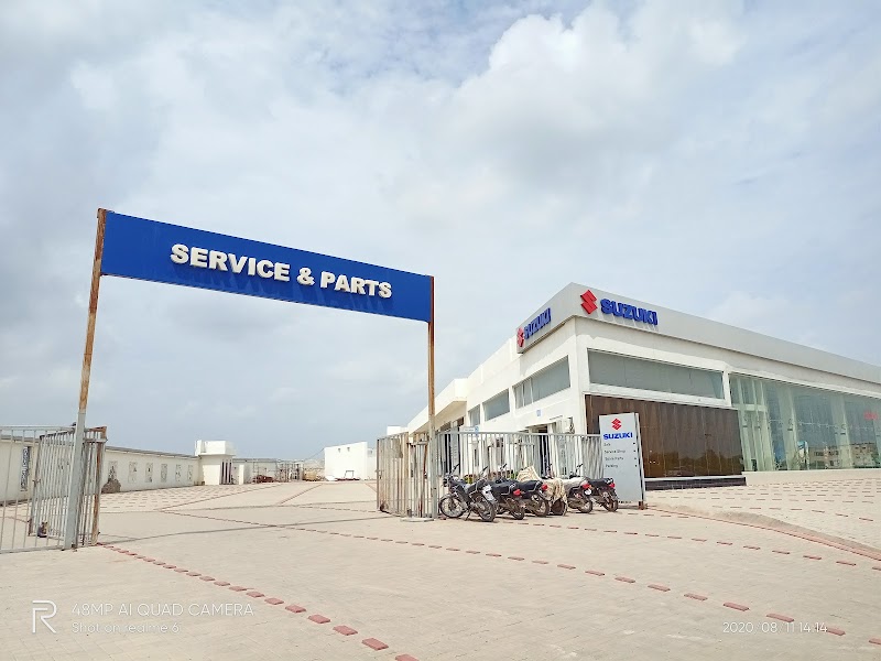 Suzuki Tando Allahyar Motors in Mīrpur Khās, Sindh