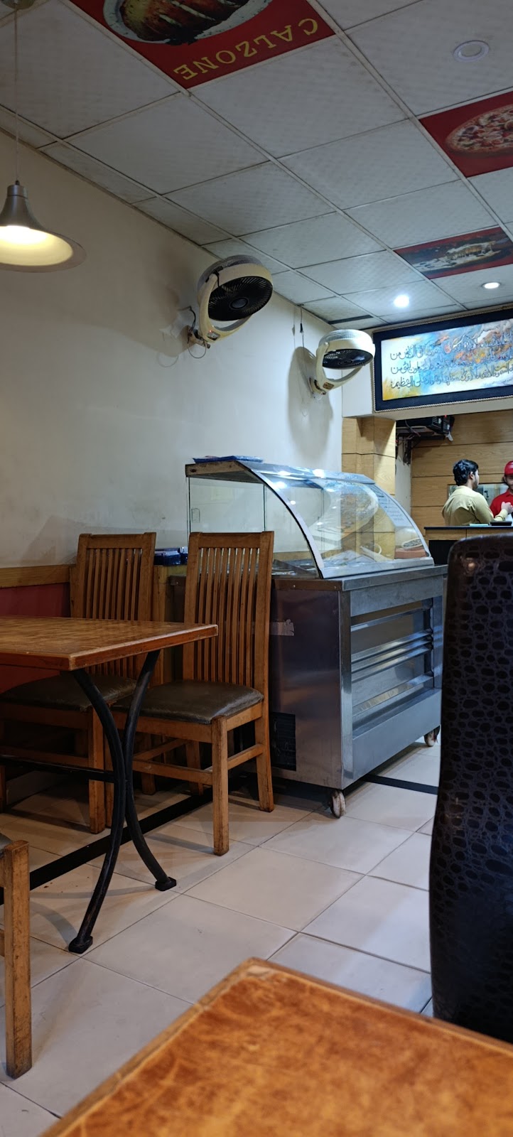 K&Q Pizza Parlour in Kasur, Punjab