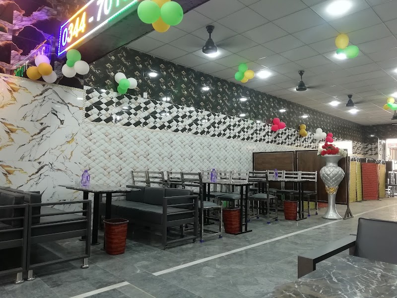 Karachi Biryani Burewala in Burewala, Punjab