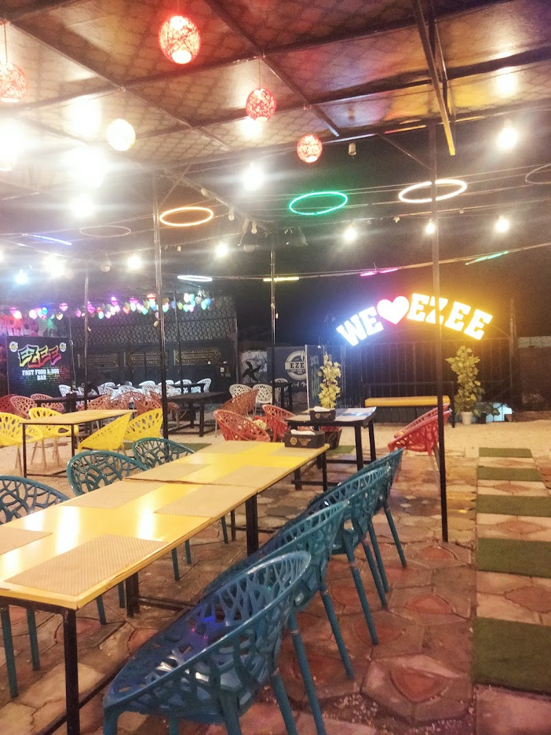 ezee fastfood in Mandi Bahauddin, Punjab