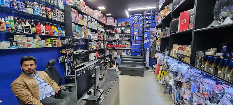 Alee's Garage in Multan, Punjab