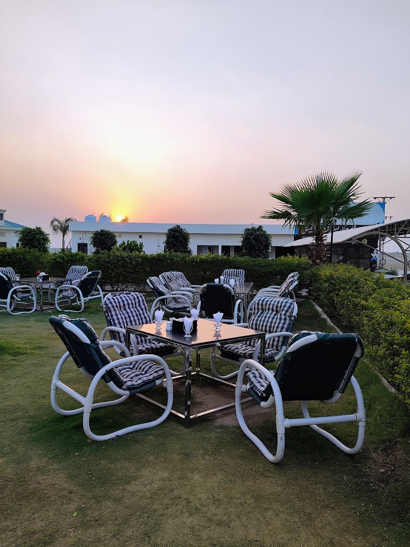Shahzain Dera and restaurant in Kahar, Punjab